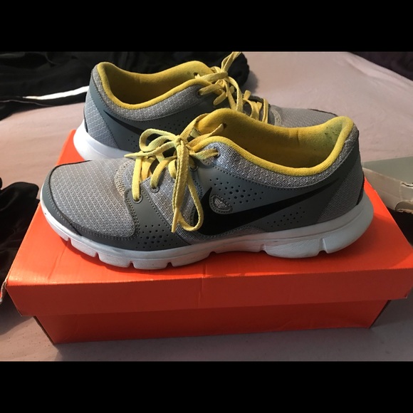 Shoes - Picture 6 of 6